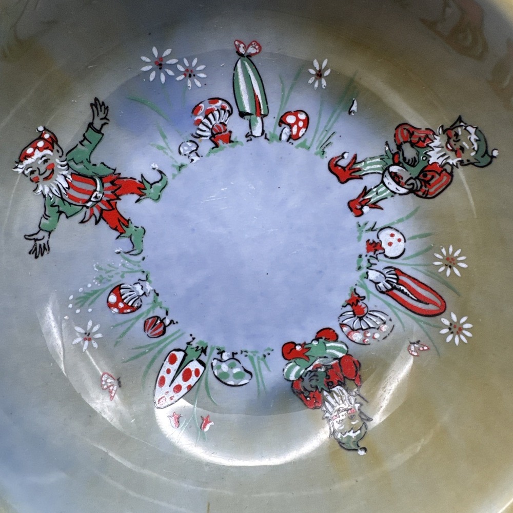 Wade Armagh Leprechaun Bowl Trinket‎ Dish Mushrooms Gnomes Irish Porcelain Vtg